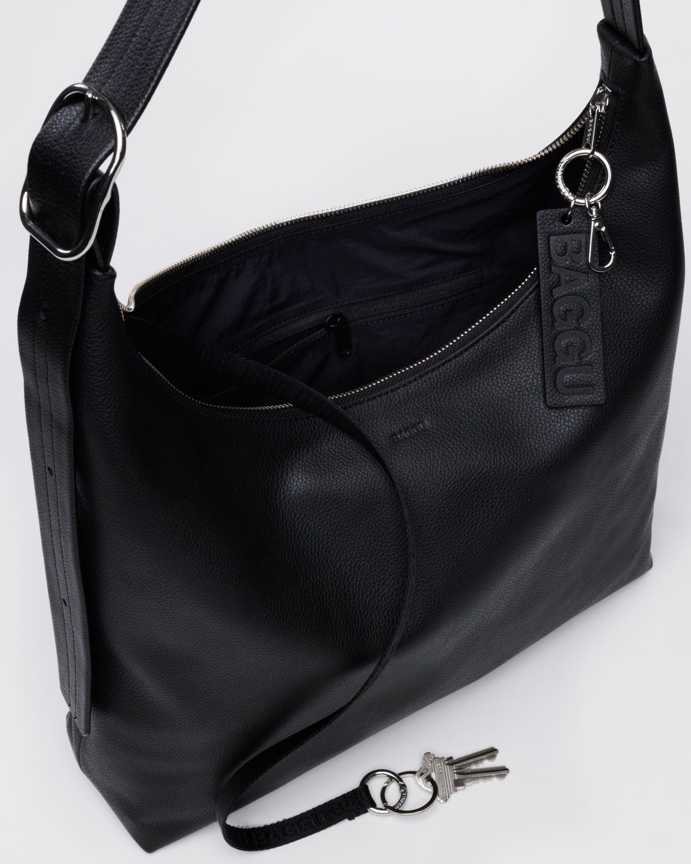 Recycled Leather Shoulder Bag D9