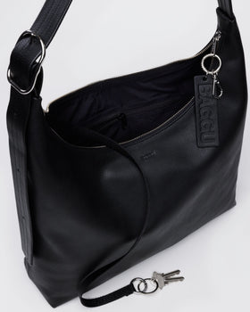 Recycled Leather Shoulder Bag D9