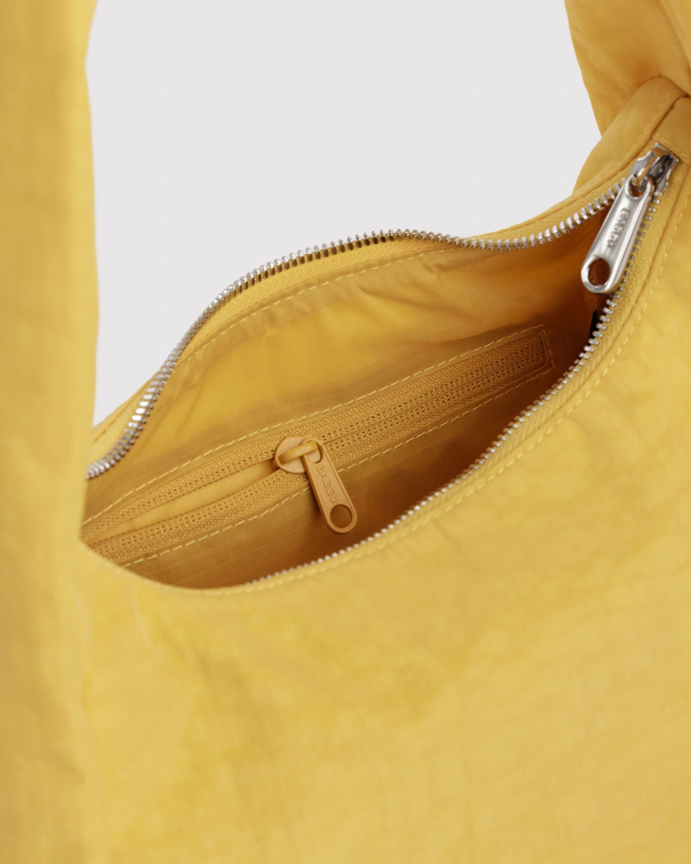 Small Nylon Meringue Bag M0