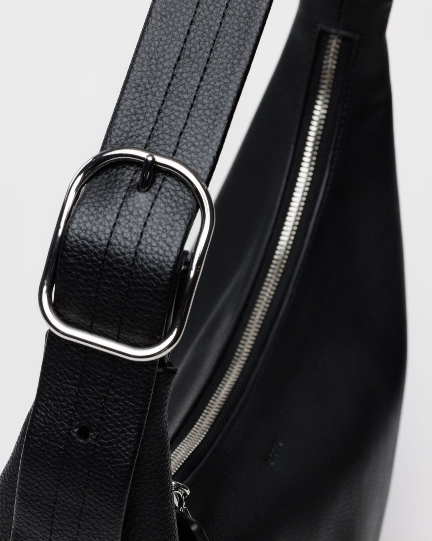 Recycled Leather Shoulder Bag D9