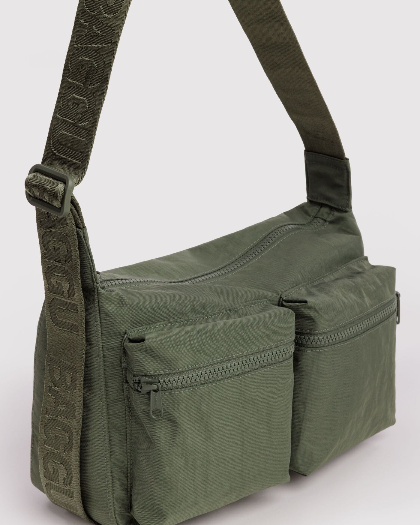 Medium Cargo Crossbody O0